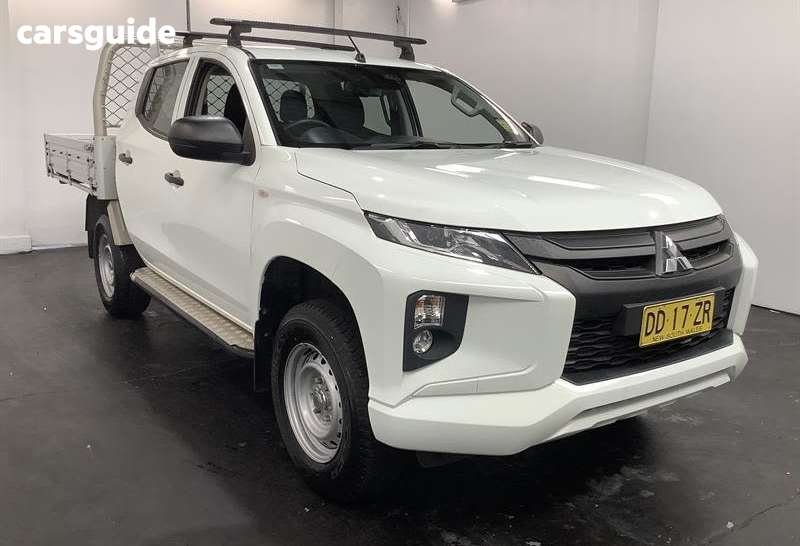 White 2022 Mitsubishi Triton Double Cab Pick Up Glx (4X2)