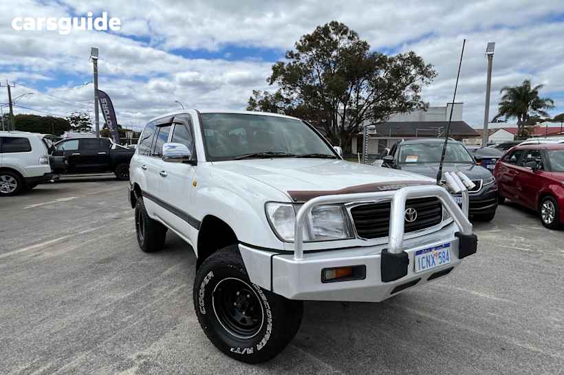 White 2001 Toyota Landcruiser SUV GXL 4X4