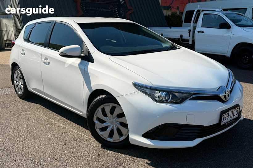 White 2016 Toyota Corolla Hatchback Ascent