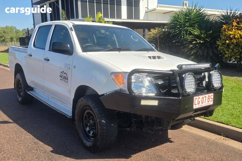 White 2005 Toyota Hilux Dual Cab Pick-up Sr (4X4)