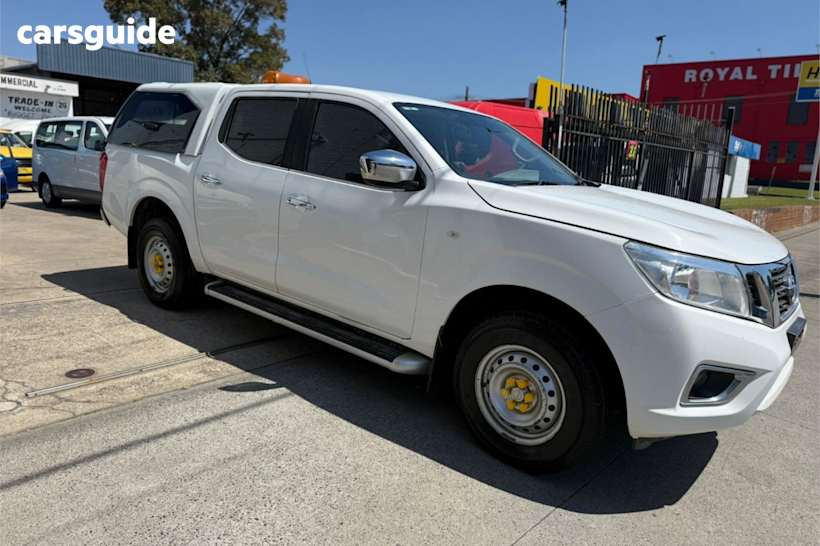 White 2017 Nissan Navara Ute Tray RX R