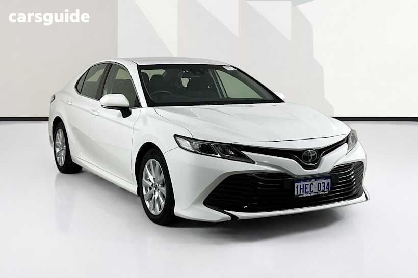 White 2019 Toyota Camry Sedan Ascent