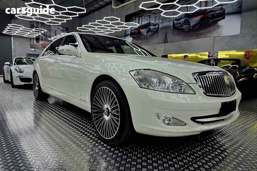 White 2006 Mercedes-Benz S-Class Sedan S500 R