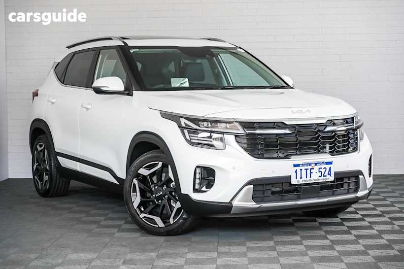 White 2023 Kia Seltos Wagon Gt-Line (Awd) (Sunroof)