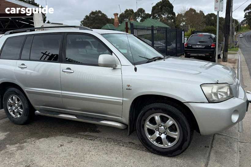 Silver 2004 Toyota Kluger Wagon Cvx (4X4)