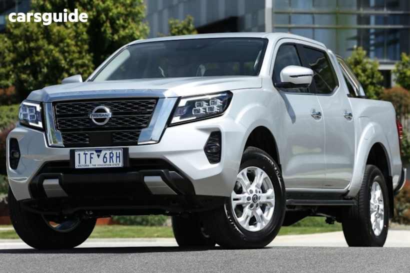 White 2025 Nissan Navara Dual Cab Pick-up St-X (4X4) Cloth/No Sunroof