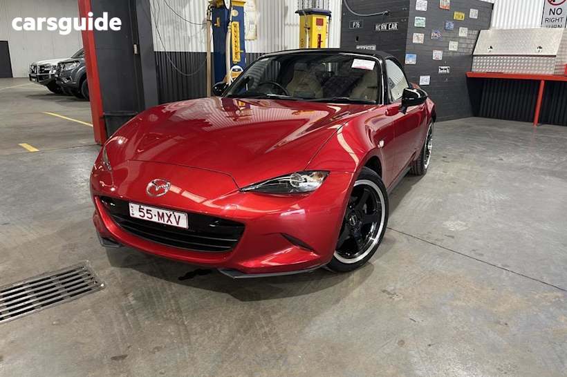 Red 2015 Mazda MX-5 Roadster