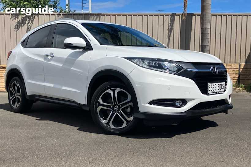 White 2017 Honda HR-V SUV VTI-L F