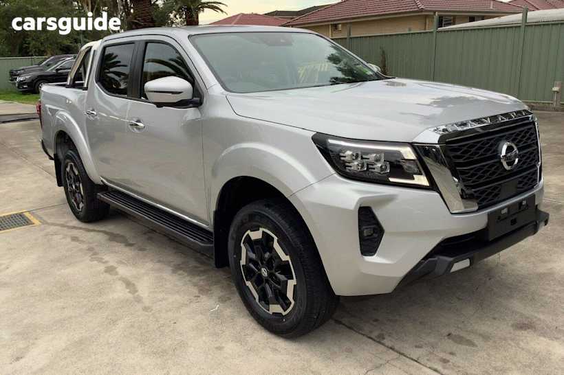 Silver 2025 Nissan Navara OtherCar ST-X
