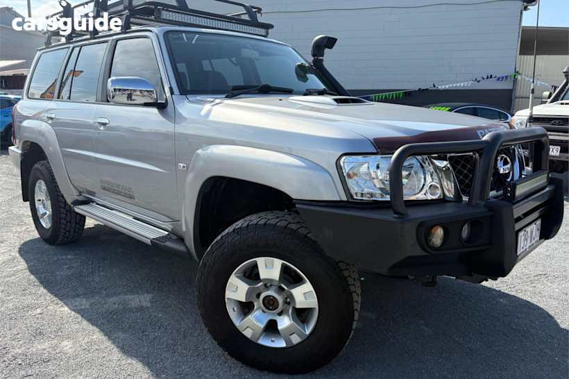 Silver 2016 Nissan Patrol SUV N-TEC 4X4