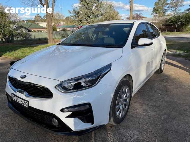 White 2020 Kia Cerato Hatchback S