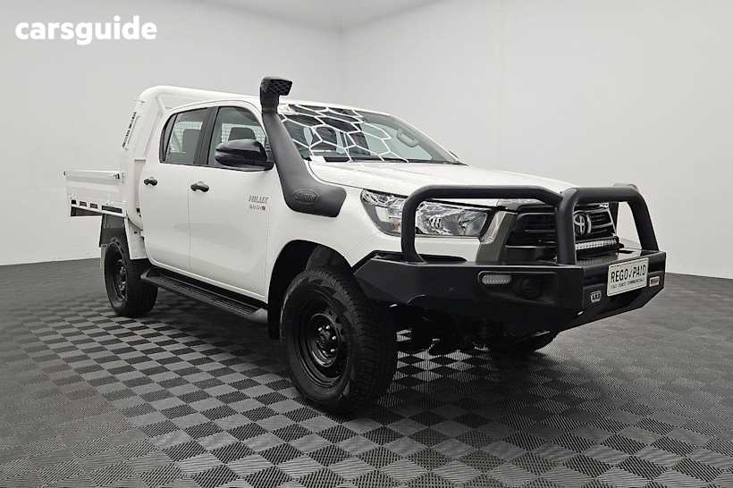 White 2022 Toyota Hilux Ute Tray SR 4X4