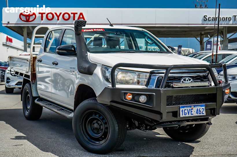 White 2019 Toyota Hilux Ute Tray SR 4X4