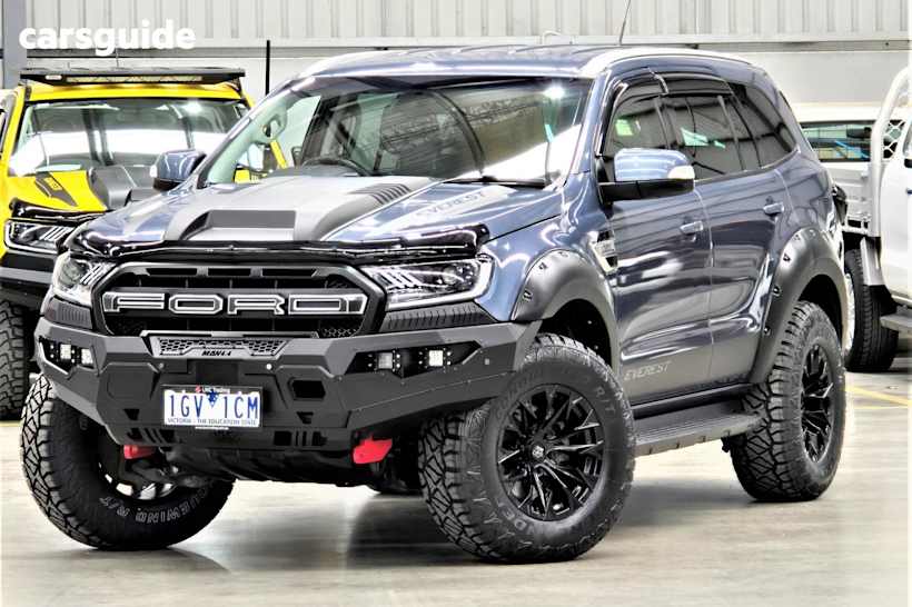 Blue 2015 Ford Everest SUV TREND 4X4