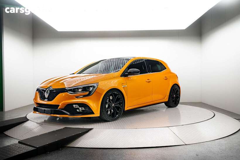 Orange 2019 Renault Megane Hatch R.S. SPORT F