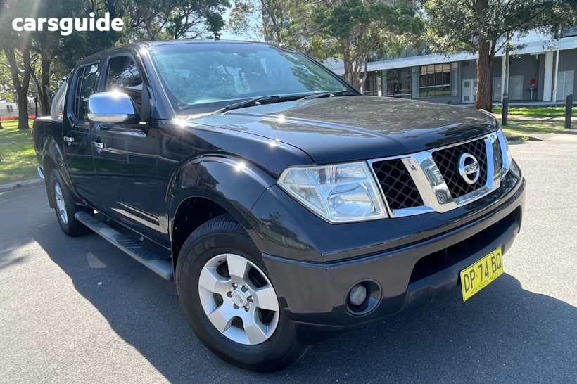 Grey 2008 Nissan Navara Dual Cab Pick-up St-X
