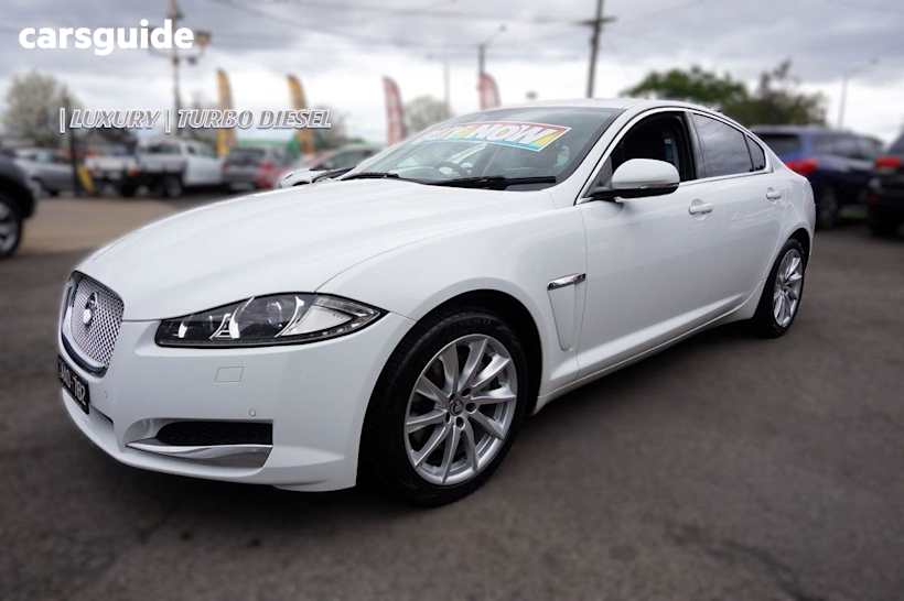 White 2013 Jaguar XF Sedan LUXURY R