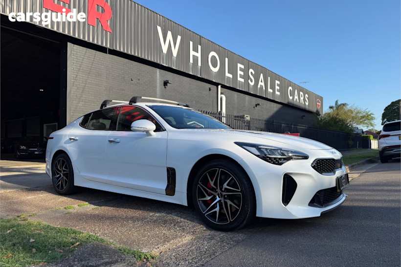 White 2023 Kia Stinger Sedan 330S R