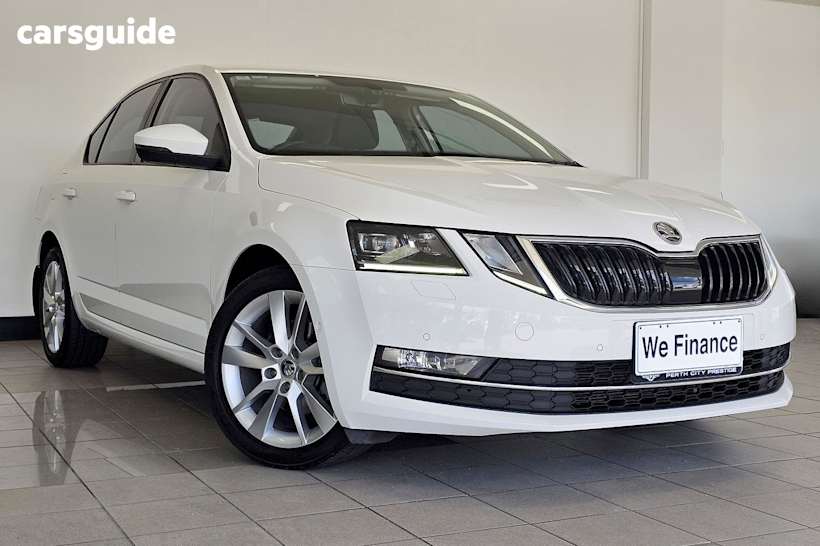 White 2018 Skoda Octavia Hatch 110TSI F