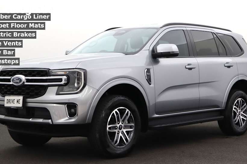 Silver 2023 Ford Everest SUV TREND 4X4