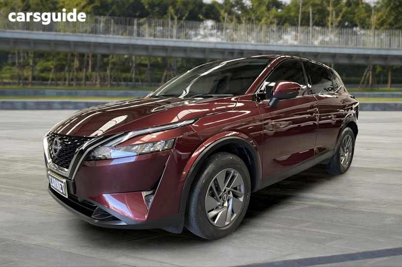 Red 2023 Nissan Qashqai Wagon St
