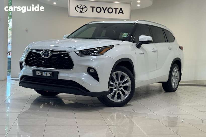 White 2025 Toyota Kluger SUV GRANDE 4X4