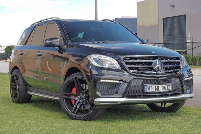 Black 2013 Mercedes-Benz ML63 Wagon Amg (4X4)