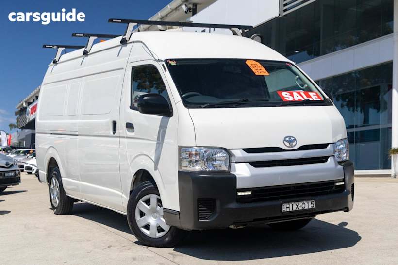 White 2016 Toyota HiAce Van Slwb