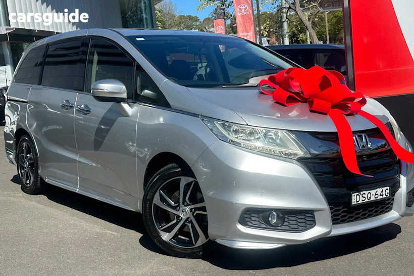 White 2017 Honda Odyssey OtherCar VTI-L F