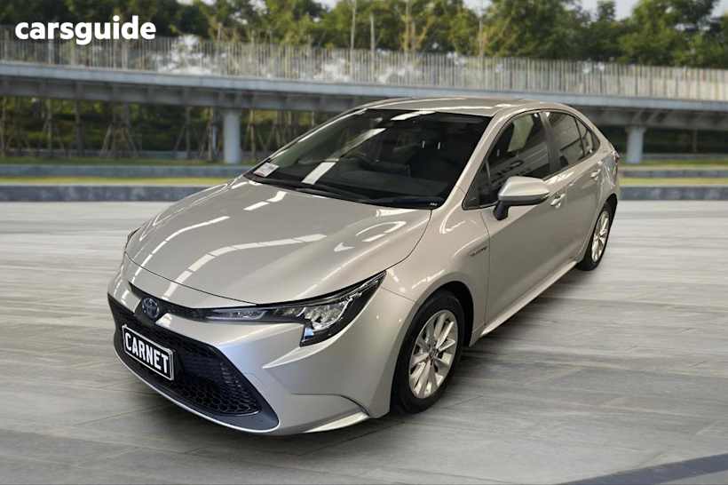 Silver 2022 Toyota Corolla Sedan Ascent Sport + Navi Hybrid