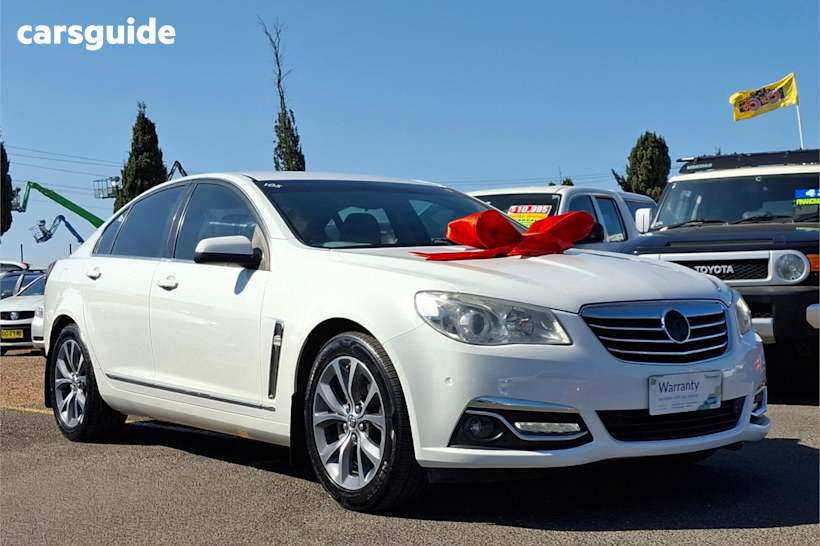 White 2014 Holden Calais Sedan R