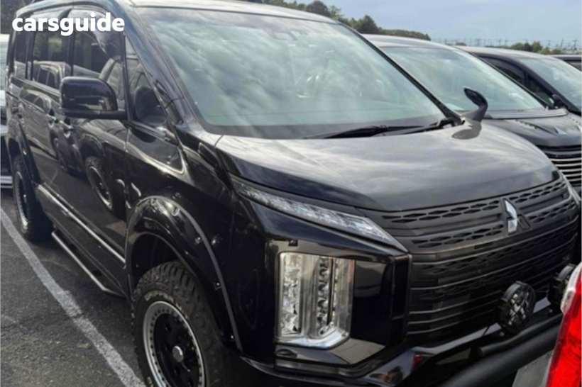 Black 2019 Mitsubishi Delica Commercial PEOPLE MOVER, 8 SEATER