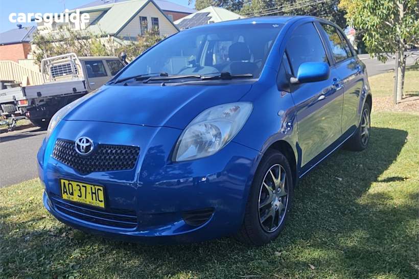 Blue 2007 Toyota Yaris Hatchback Yrs