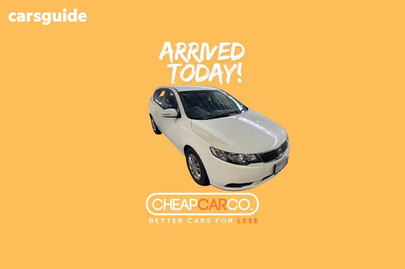 White 2012 Kia Cerato Hatchback Si