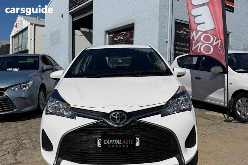 White 2016 Toyota Yaris Hatchback Ascent