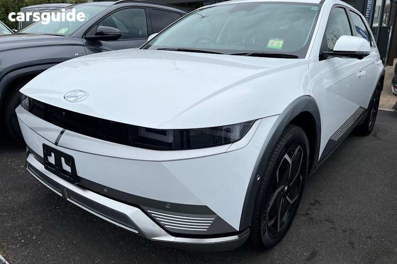 White 2023 Hyundai Ioniq 5 SUV R