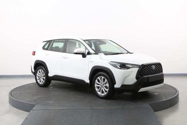 White 2023 Toyota Corolla Cross Wagon Gx 2Wd Hybrid