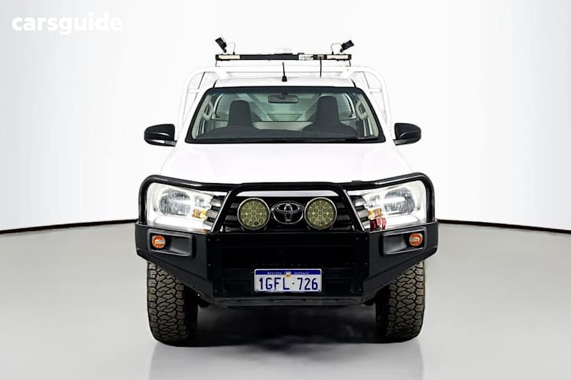 White 2016 Toyota Hilux Cab Chassis Sr (4X4)