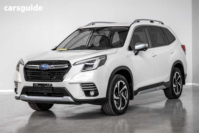 White 2022 Subaru Forester SUV 2.5I-S 4WD