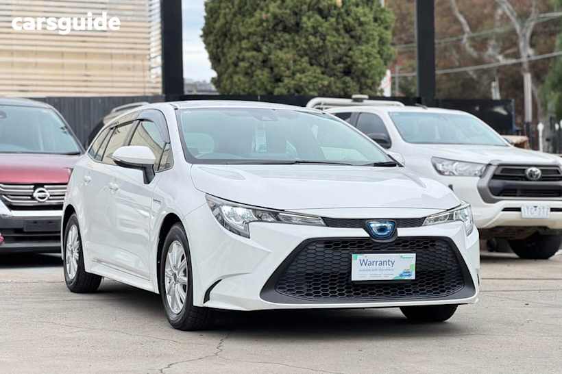 White 2020 Toyota Corolla Wagon Touring (Hybrid)