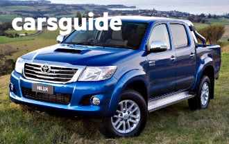 Red 2013 Toyota Hilux Dual Cab Pick-up Sr5 (4X4)