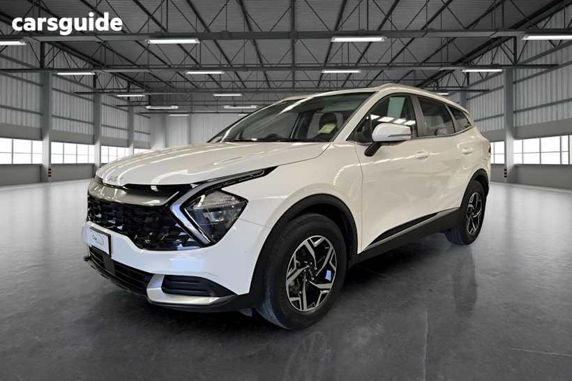 White 2023 Kia Sportage Wagon S (Fwd)