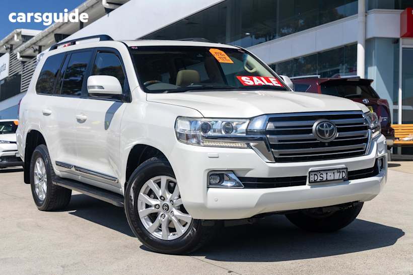 White 2016 Toyota Landcruiser Wagon Sahara (4X4)