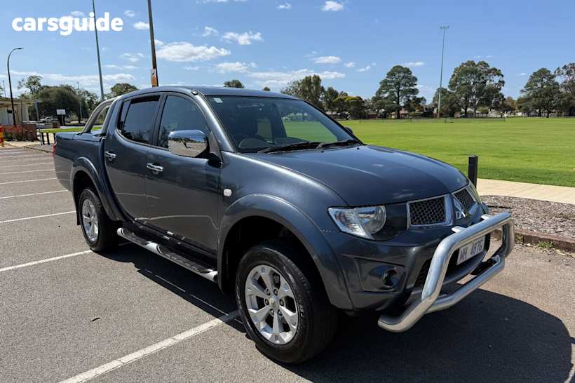 Grey 2010 Mitsubishi Triton Double Cab Utility Glx-R (4X4)