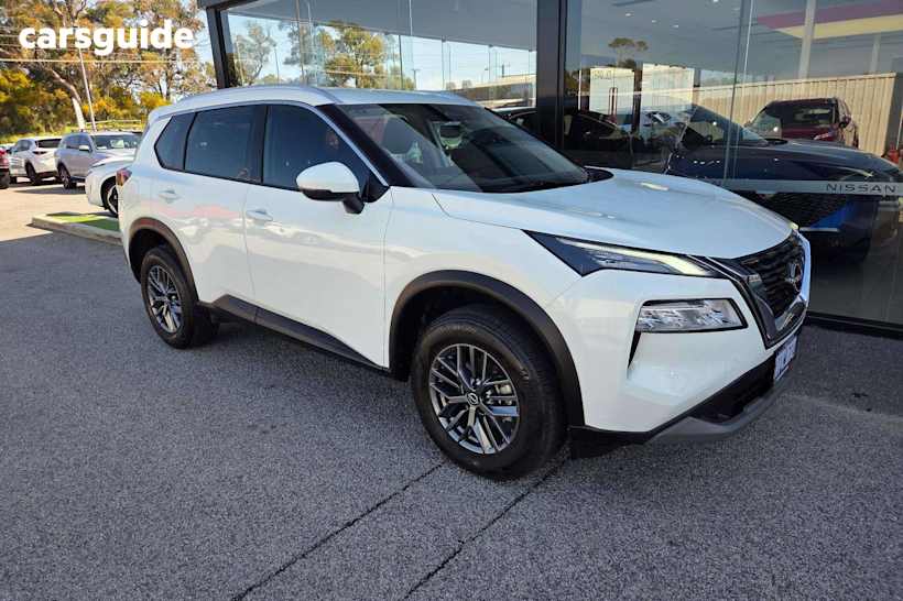 White 2025 Nissan X-Trail SUV ST F