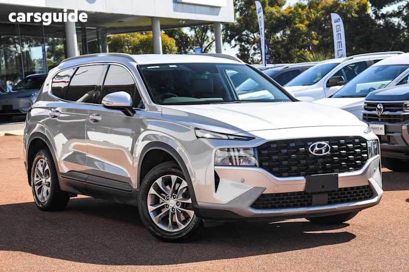 Silver 2021 Hyundai Santa FE SUV 4X4