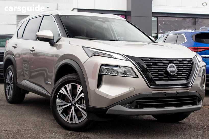 Silver 2025 Nissan X-Trail SUV ST-L E-POWER 4WD
