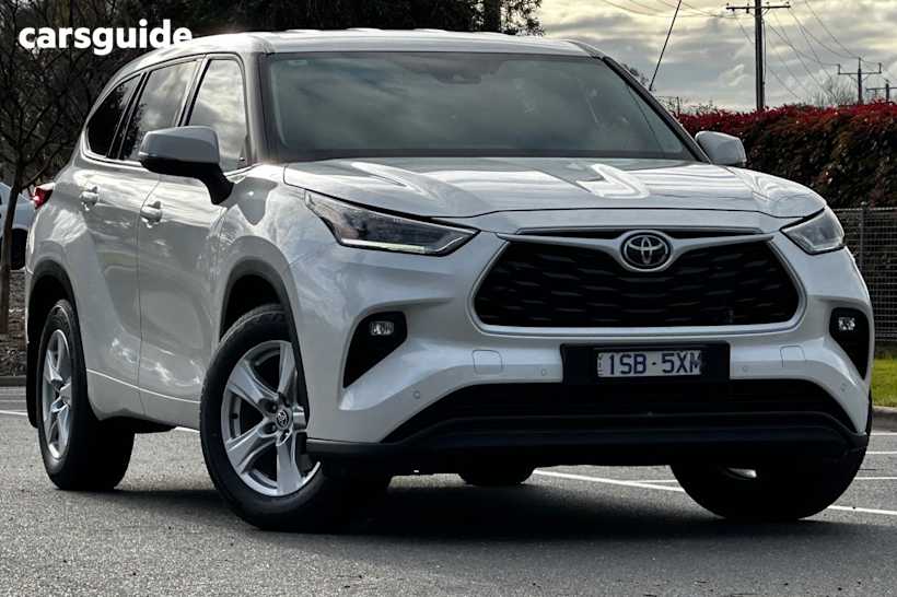 White 2021 Toyota Kluger SUV GX 4X4