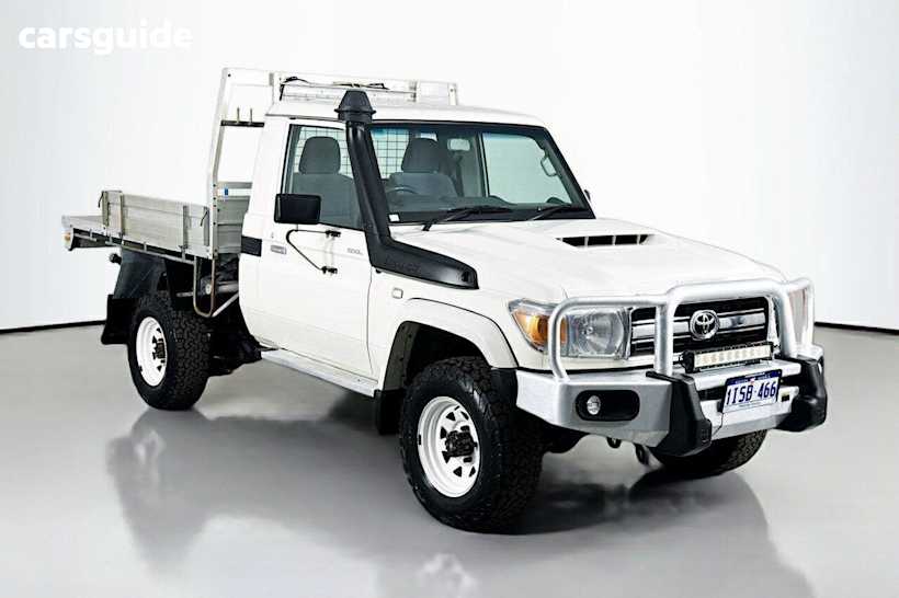White 2019 Toyota Landcruiser Cab Chassis Gxl (4X4)