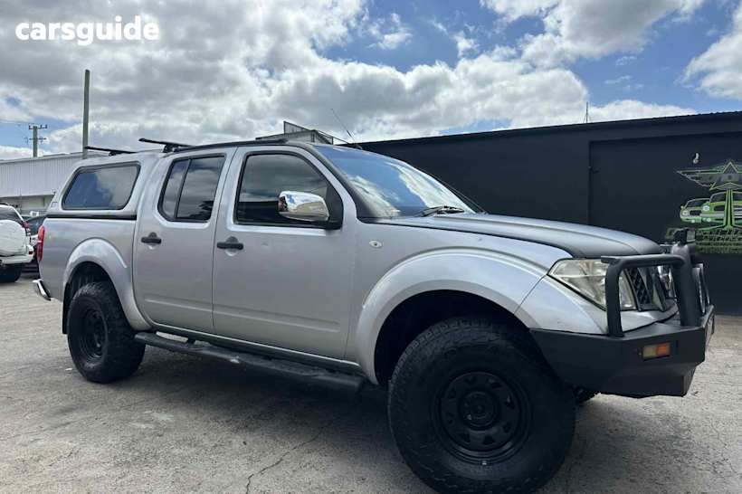 Silver 2007 Nissan Navara Dual Cab Pick-up St-X (4X4)